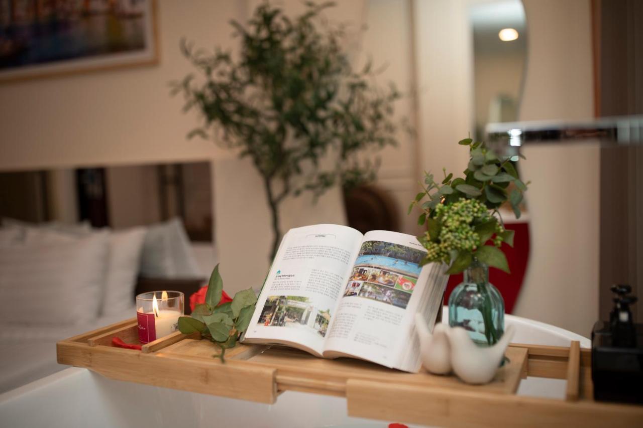 An Thinh Central Hotel - Ben Thanh Market Ho Či Minovo Město Exteriér fotografie